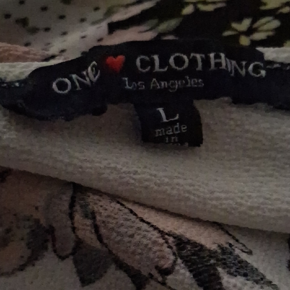 One Love Clothing LA Floral Bell Sleeve Top - Size L - Picture 2 of 5